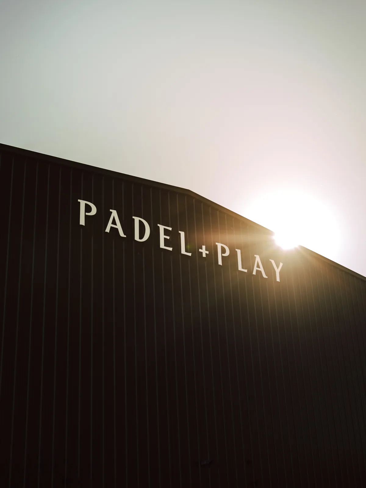 The show court at Padel & Play
